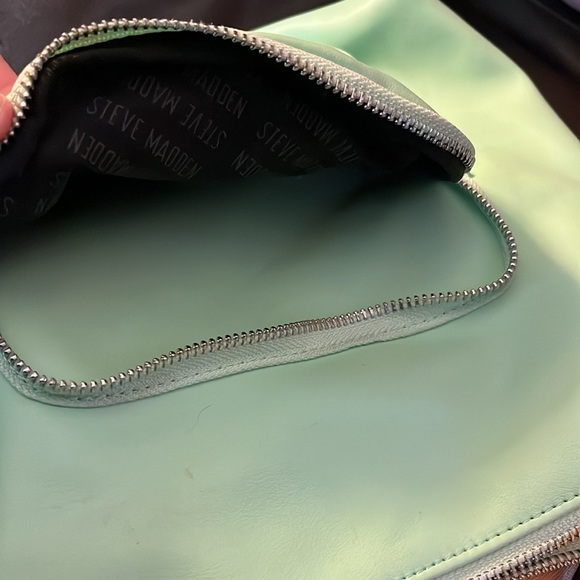 💚 STEVE MADDEN SEAFOAM GREEN MINI PURSE TAN STRAP 💚 - Picture 12 of 12